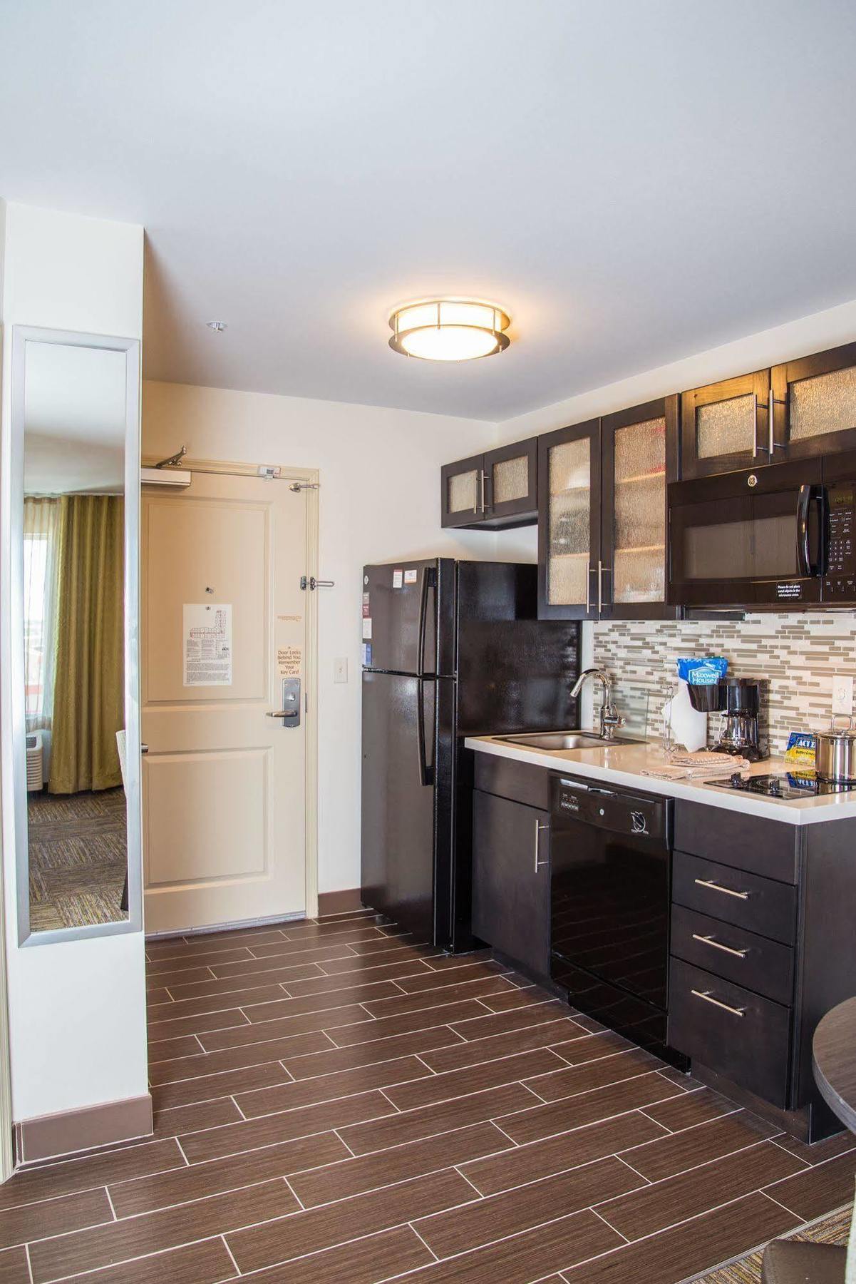 Candlewood Suites Denver North - Thornton By Ihg Eksteriør bilde